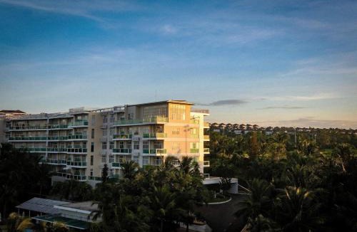 Phu Hai Beach Apartment | Ocean Vista Resort 2BR Apartment 130m2 with Large Balcony