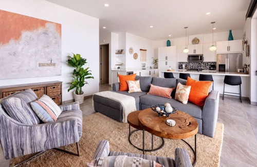 Cerritos Condo | Oceanfront at Cerritos Beach Infinity Pool+Spa