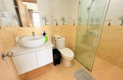 Bach Dang Riverside Apartment | Olala Saigon Apartment - Rivergate