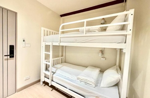 Wang Burapha Phirom Hostel | OLD SOUL Hostel