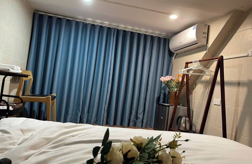 Hang Buom Hotel | Omeli Homestay