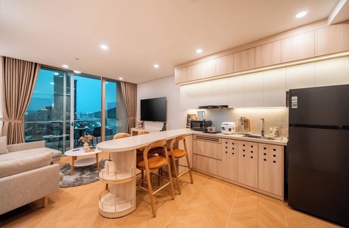 Hai Chau Apartment | One-bedroom apartment with river and city views, located in the heart of city