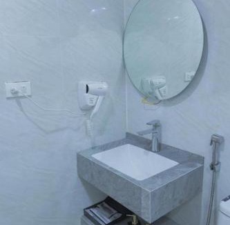 Tay Ho Hotel | One Villa 4 Hotel