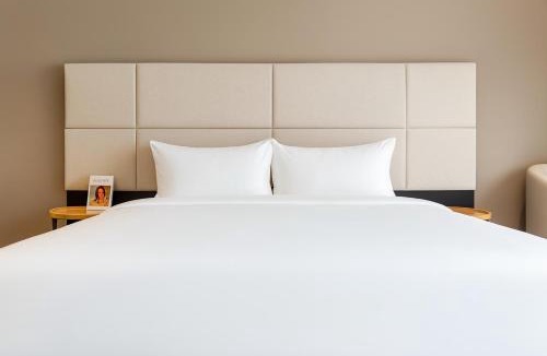 Bac Ninh Hotel | Orange Crystal Phoenix hotel