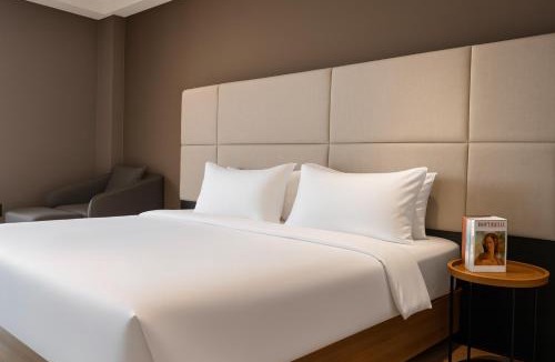 Bac Ninh Hotel | Orange Crystal Phoenix hotel