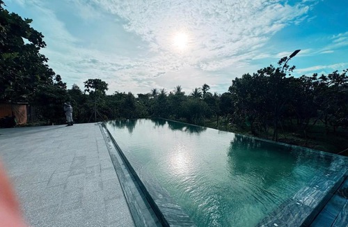 Ong Lang Cabin | Orchard Fruit Farm Bungalow