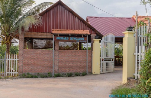 Ong Lang Cabin | Orchard Fruit Farm Bungalow
