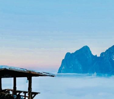 Nong Khiaw House | Overnigth Camping Peak of Nong khiaw