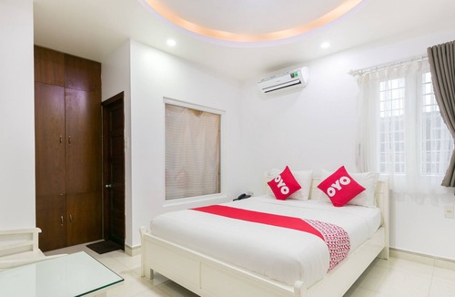 Binh Chanh Hotel | OYO 652 Monaco Hotel
