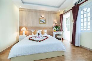 Tran Phu Beach Hotel | Palm Beach Hotel