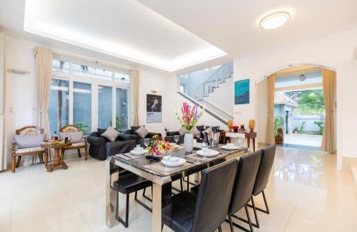 Thang Tam Villa | Palm Villa 15 - Biệt thự 6 phòng ngủ trung tâm biển Vũng Tàu