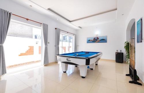 Vung Tau Villa | Palm Villa 6 - Garden in VungTau - Pool - Billiard - 5 Bedroom