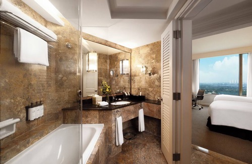 Truc Bach Hotel | Pan Pacific Hanoi