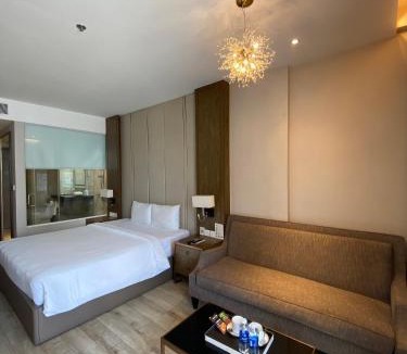 Tran Phu Beach Apartment | Panorama Luxury BayView Studio - San Village