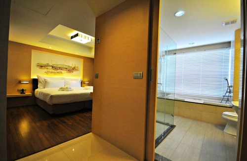 Ploenchit Hotel | Parinda Hotel
