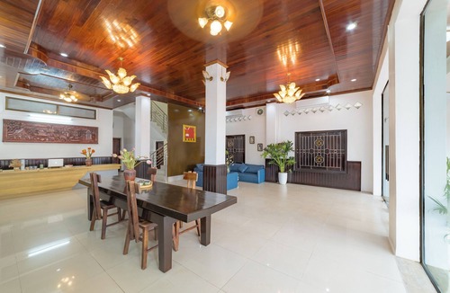 Vientiane Hotel | Peaceful 2 Hotel