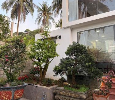 Duong Dong Villa | Peaceful Hilltop Duplex Central Phu Quoc