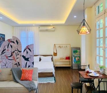 Thuy Khue Apartment | Penthouse apartment with lake view 2