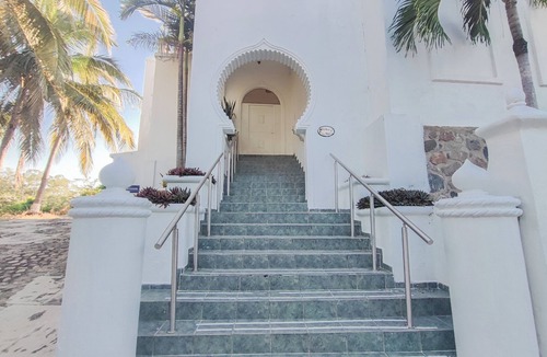San Francisco Villa | Penthouse with pool and ocean view just a few steps from the beach