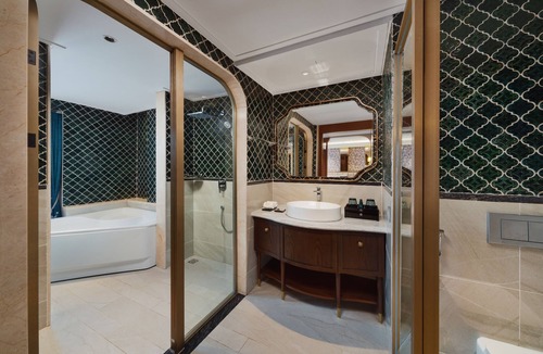 Hang Bo Hotel | Peridot Gallery Classic Hotel
