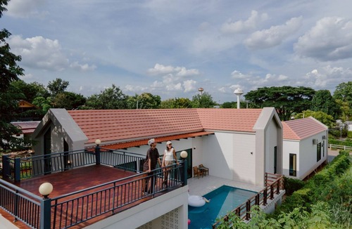 Pak Chong Villa | Pet-Friendly Pool Villa Khao Yai with Mountain View, BBQ & Karaoke