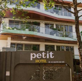 Thu Dau Mot Hotel | Petit Hotel