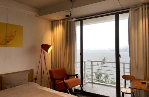 Thuy Khue House | Phòng đôi wiew hồ Tây