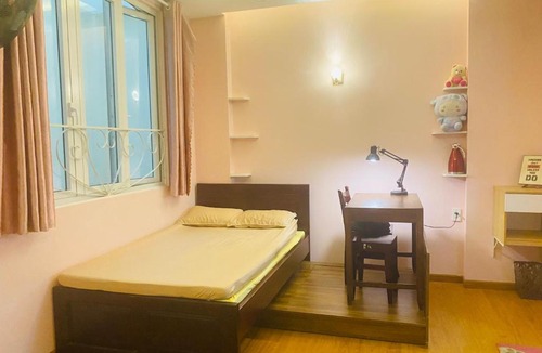 Tan Thuan Dong House | Phòng VIP có bồn tắm yên tĩnh trong Villa xanh mát