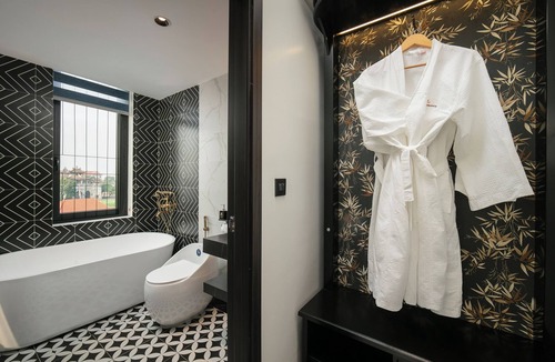 Kim Son Hotel | Phat Diem Plaza Hotel
