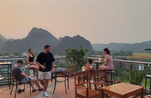 Phong Nha Hostel | Phong Nha Jasmine Hostel & Roof Top Bar