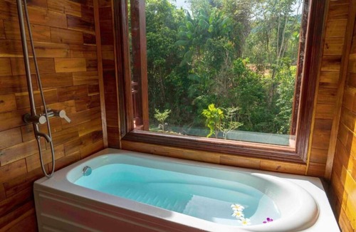 Ong Lang Hotel | Phu Quoc Bambusa Resort