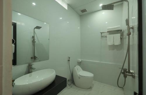 Thuy Xuan House | Pine Garden Homestay - Nhà trong vườn