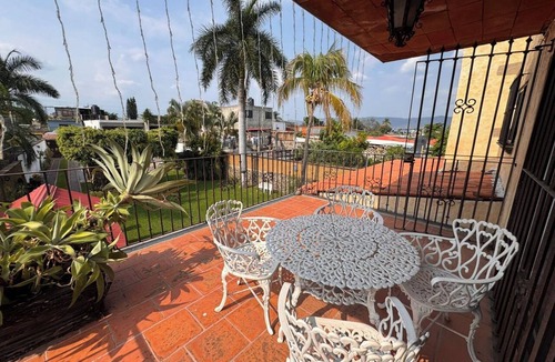 Temixco House | Please note: electricity is not included in reservations longer than 28.