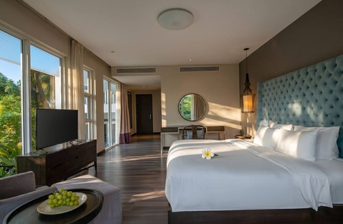 Ngu Hanh Son Resort | Pool Villas Resort