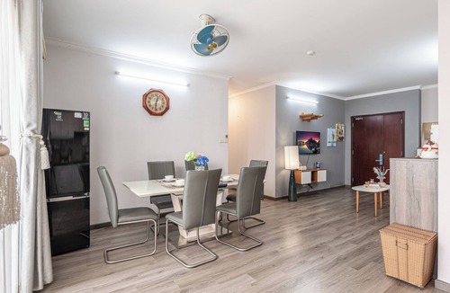 Bach Dang Riverside Apartment | Prime District 1 Location: Peaceful 2BR,Central Garden