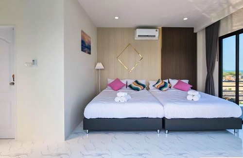 Hat Chao Samran House | Privacy Beach Pool villa