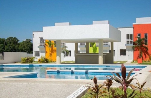 Acapulco House | Private Home Across from a Swimming Pool - Near Puerto Marqués and Bonfil