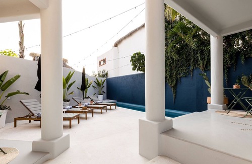 Puerto Escondido Villa | Private Pool, Chic, Step’s from beach in beautiful Puerto Escondido - WiFi, AC