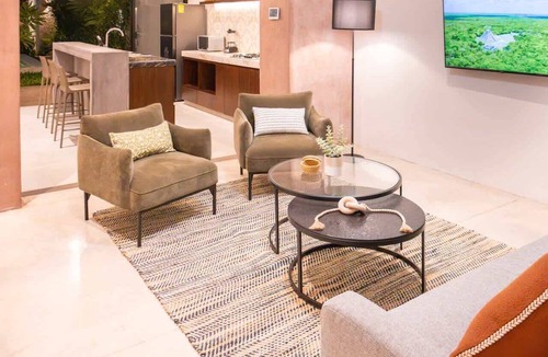 Centro House | Private Pool Near Centro, Montejo & Zoo, 2BR