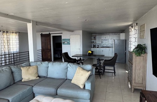 Playas de Rosarito House | Private pool next to Lobster Village