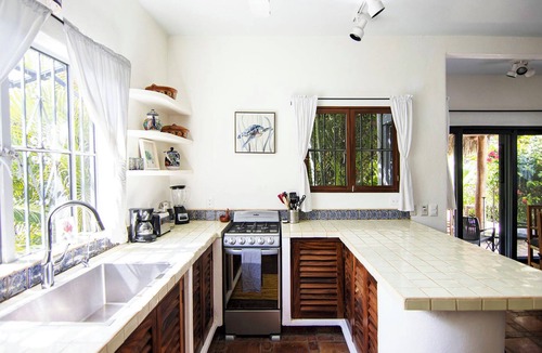 San Francisco Villa | Private, tranquil 2 b. Home just 3 blocks from main st. w/AMAZING roof palapa