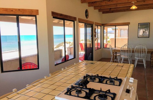San Felipe House | PROMO-Beach Front on a Sandy Beach, Hi speed Wi-Fi- Gated community