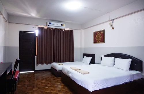 Hua Wiang Hotel | Puangpech Hotel