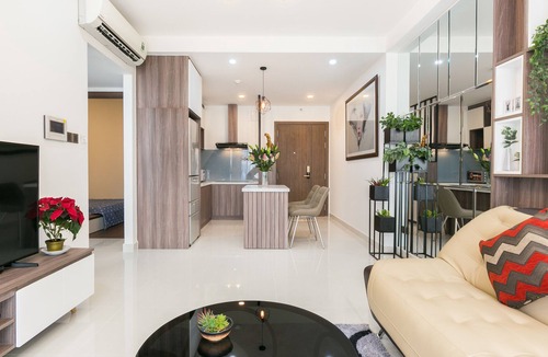 Bach Dang Riverside Apartment | QLee luxHOME – Elegant 2br apt with free Gym & Pool