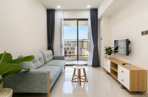 Bach Dang Riverside Apartment | QLee luxHOME – Minimalist 2br apt with free Gym&Pool