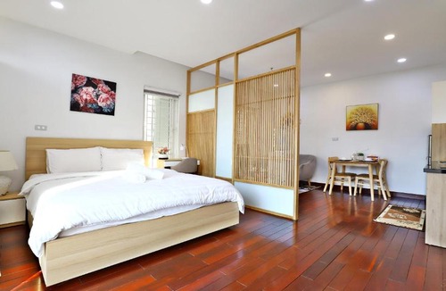 Cong Vi Apartment | QMP Friendly House Linh Lang