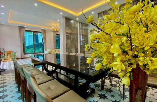 Bai Chay Villa | Queen 1 Villa 8PN có hồ bơi , Karaoke