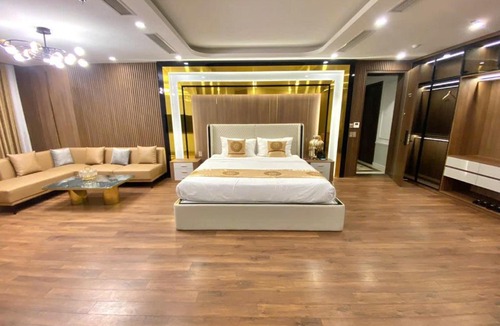Go La Hotel | Queen Hotel Hoàng Gia