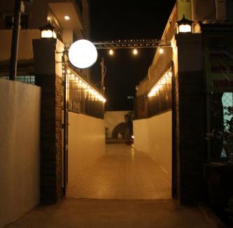 Ninh Kieu House | Queenie House