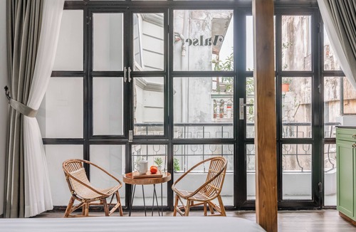 French Quarter House | Quiet & Bright 4BR Home – Balcony, Bathtub, Full Kitchen, Cozy